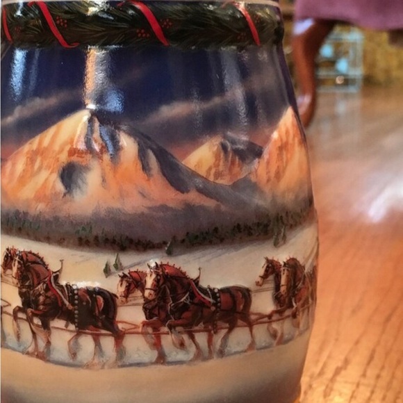 Budweiser VTG 2000/1999 Holiday in The Mountains Christmas Beer Stein Clydesdale - Picture 7 of 9